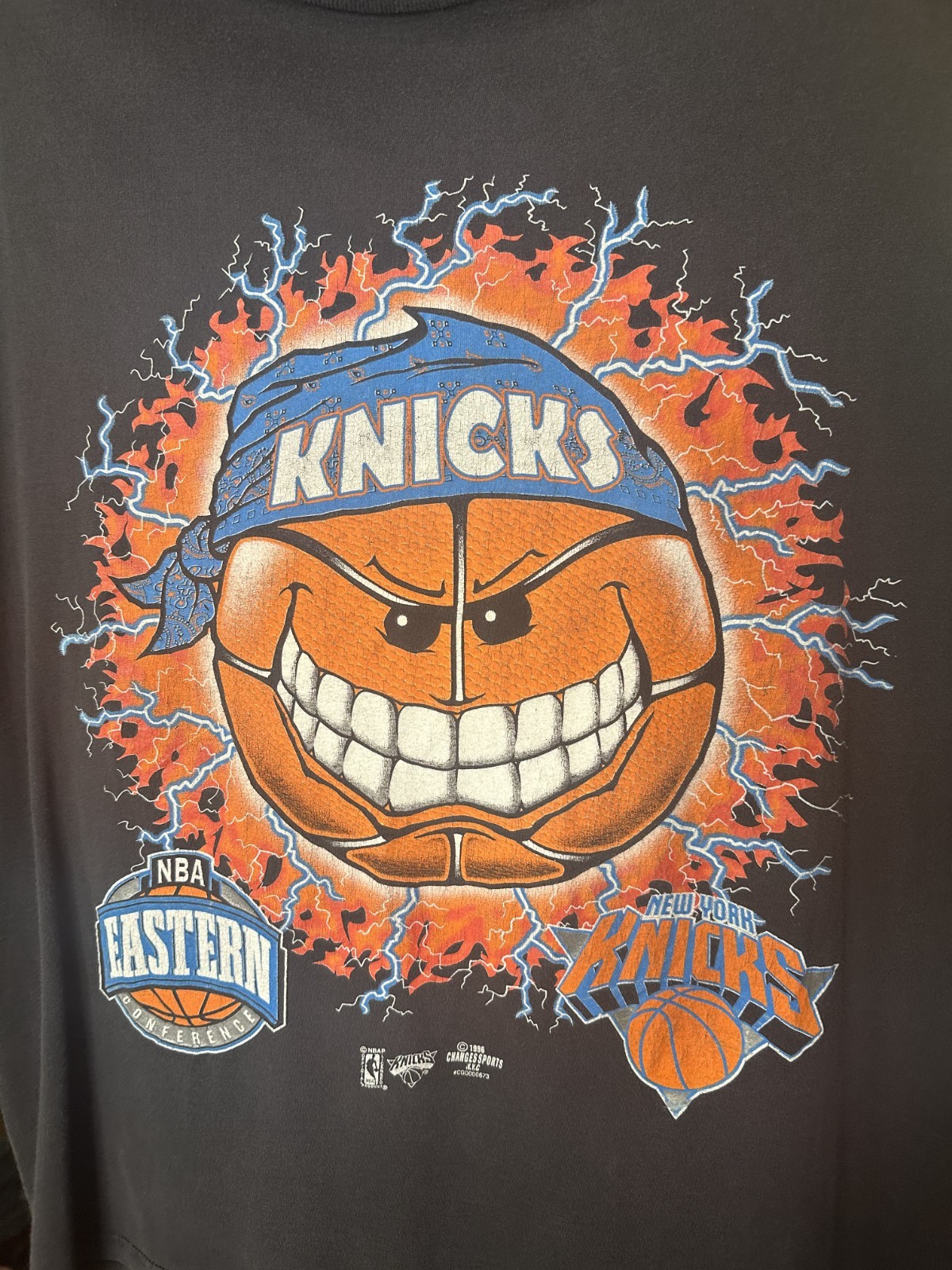 90s Vintage New York NY Knicks Smiley Face Ewing Era Tee Shirt
