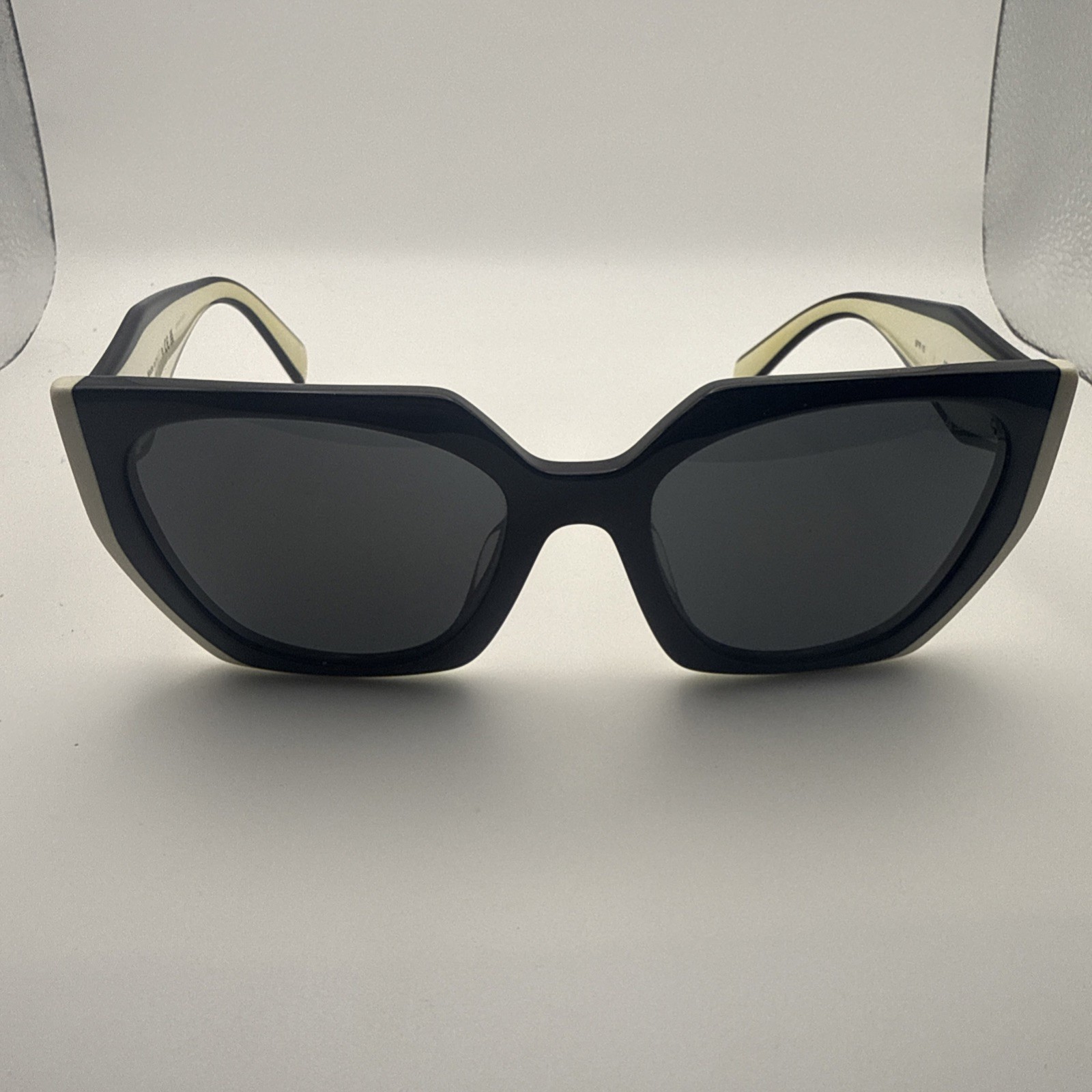 Prada PR15WS 09Q5S0 Rectangle Sunglasses in Black and White /Gray Read