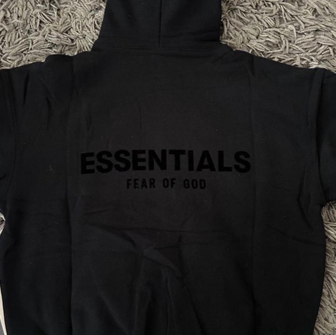 ESSENTIALS Fear of God Black Hoodie S Logo Pockets