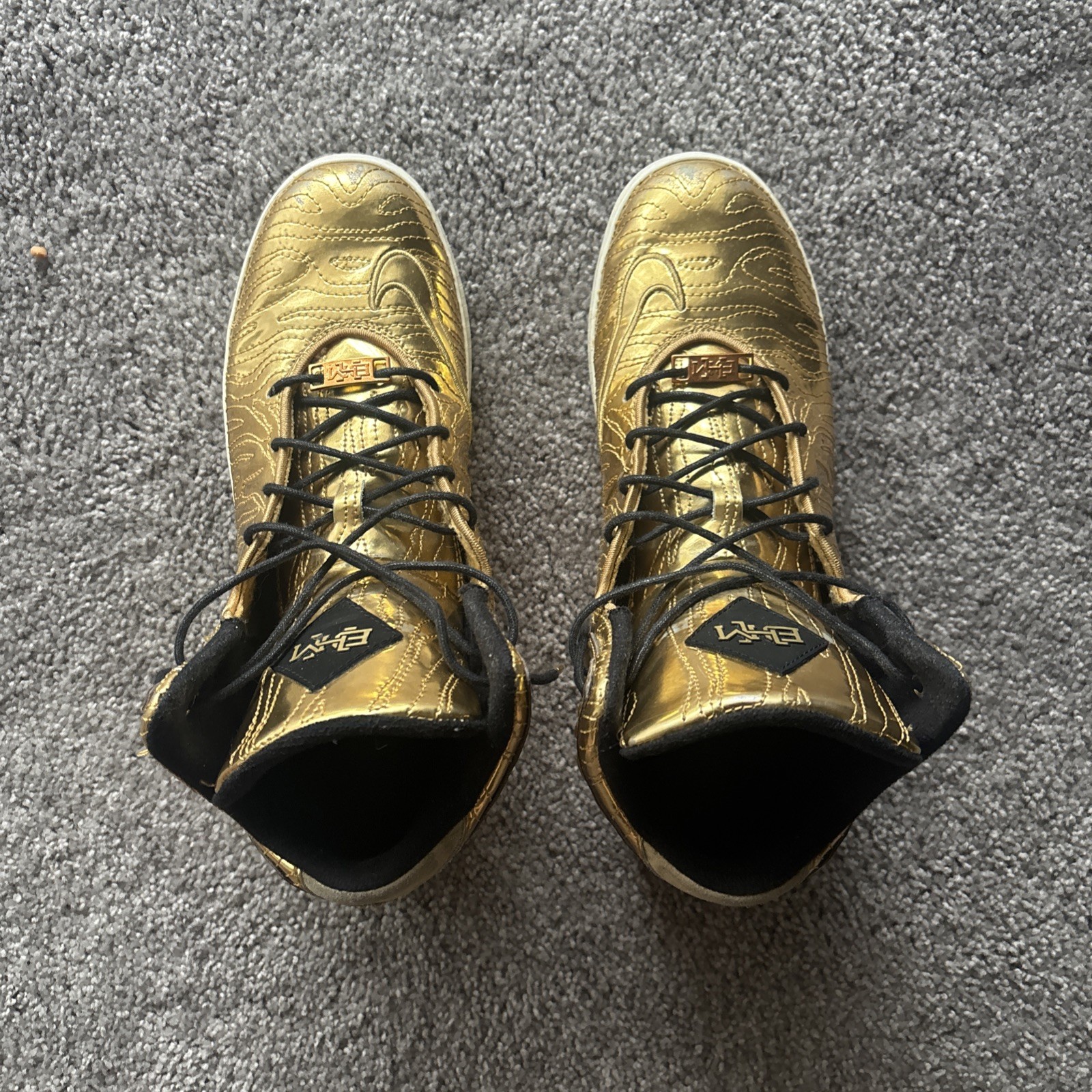 Nike LeBron 11 NSW Lifestyle QS BHM Metallic Gold 649396-700 Men’s Size 10.5