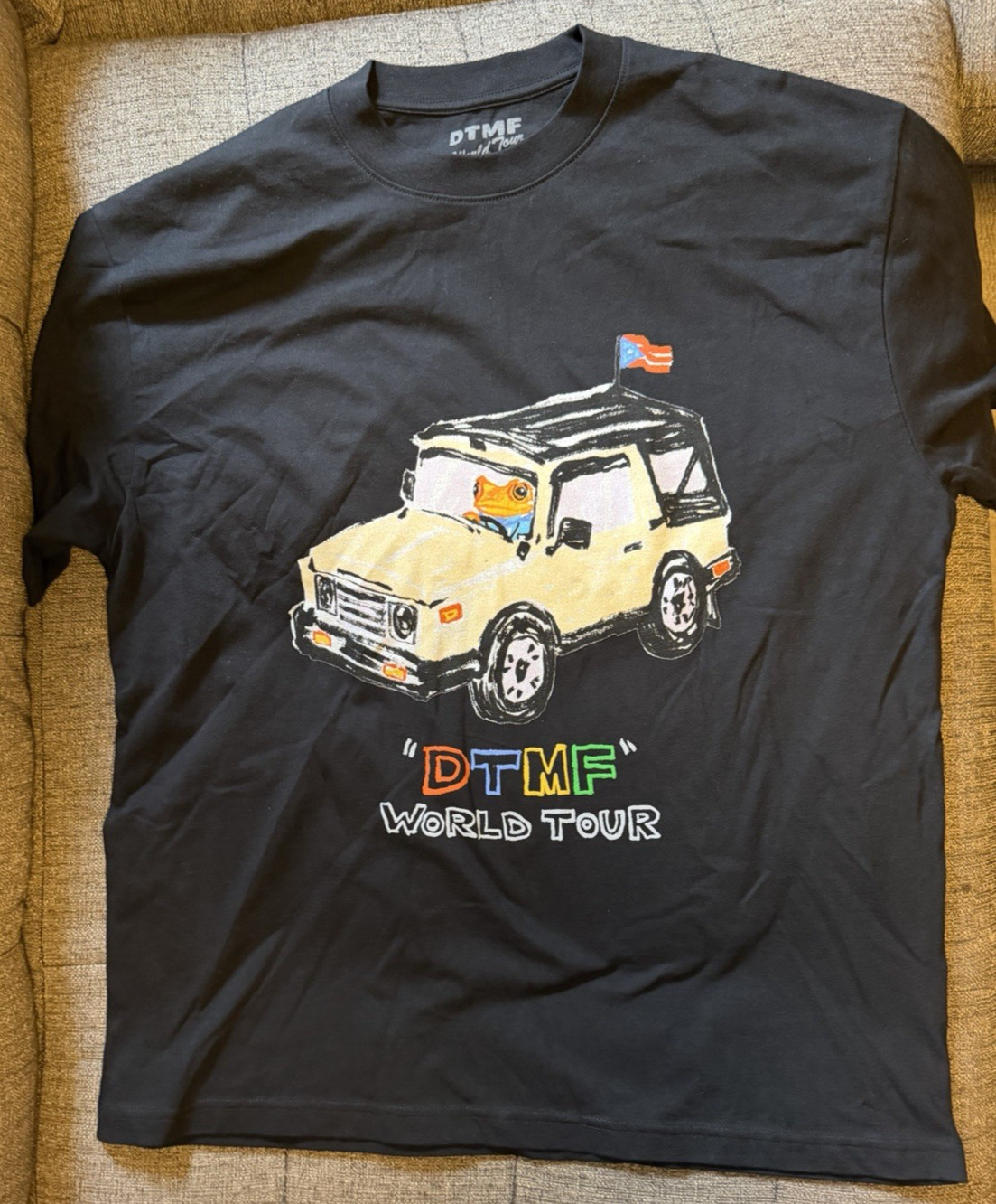 Bad Bunny DTMF World Tour T-shirt M DeBÍ TiRAR MáS FOToS