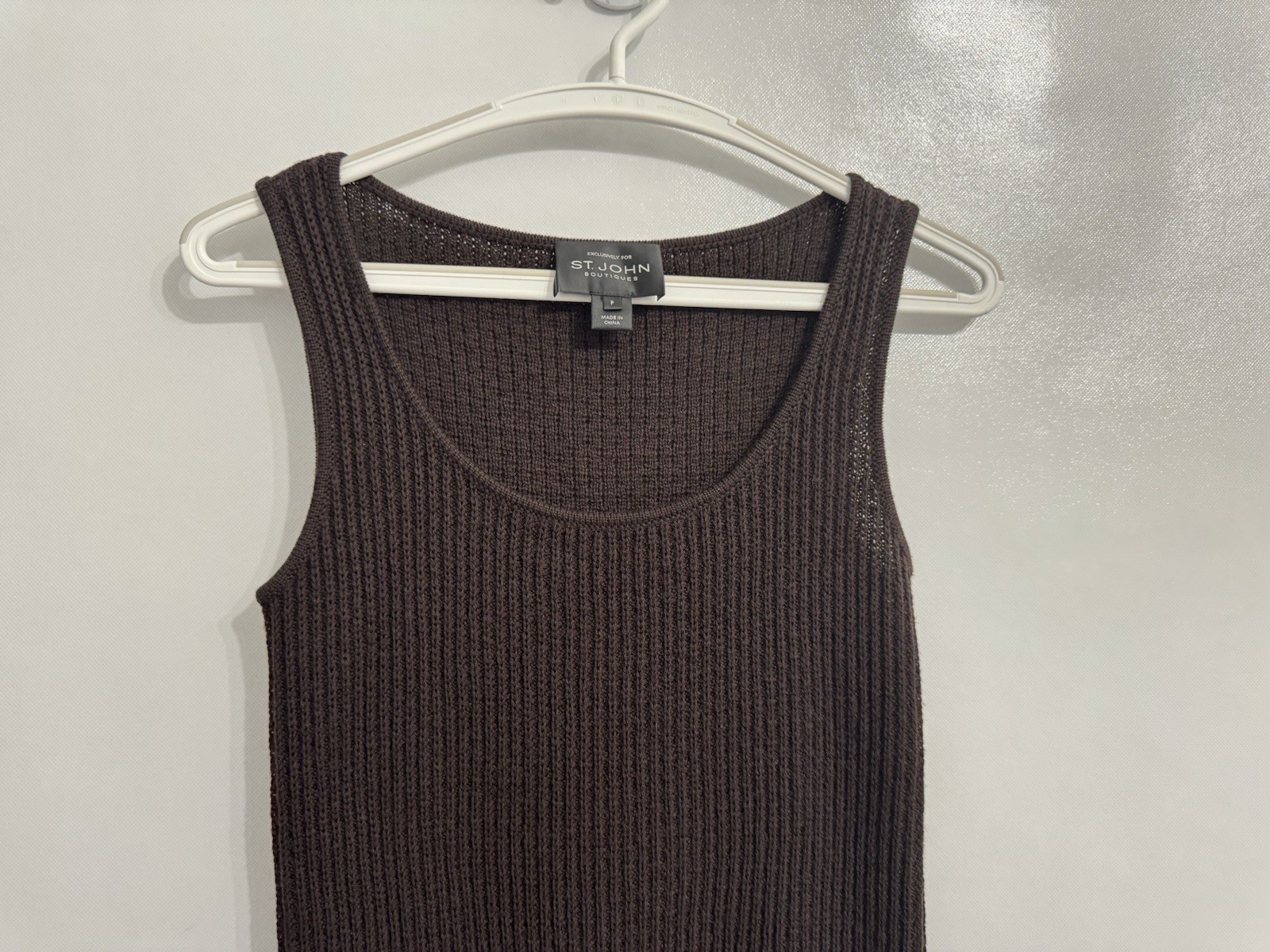 St. John Boutiques Size P Wool Brown Sleeveless Knit Sweater Shell Top Women’s
