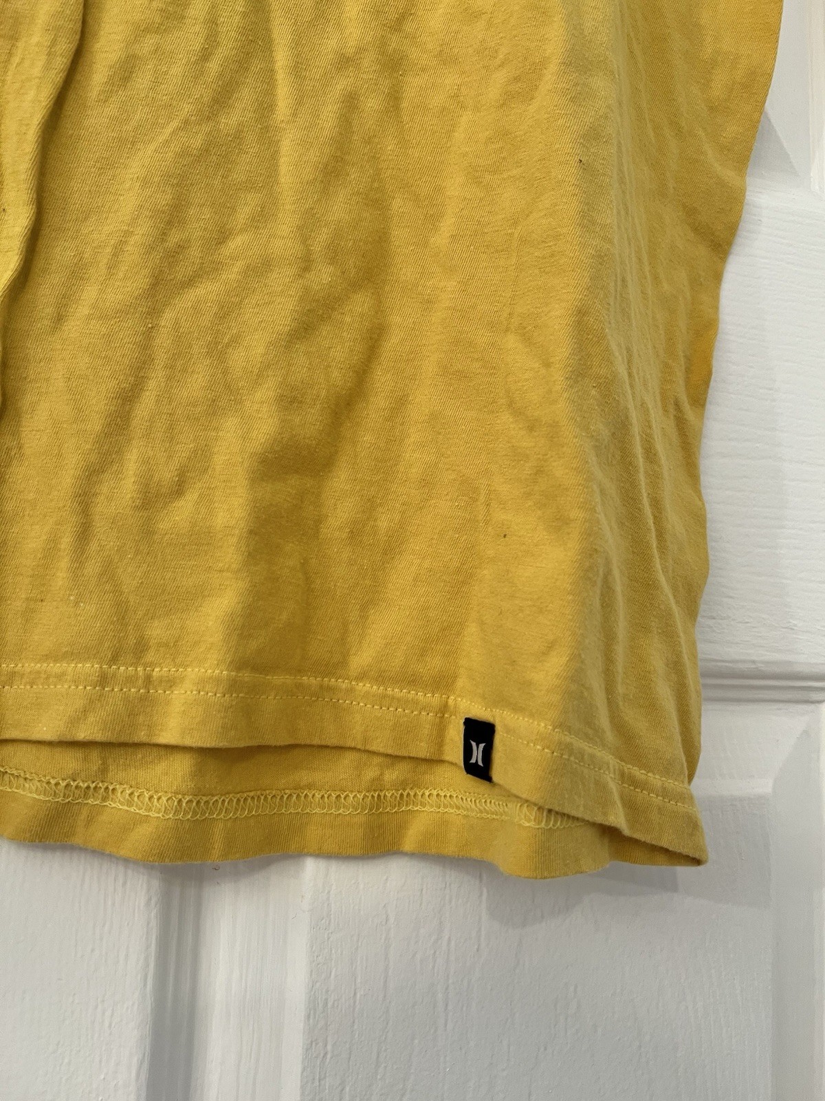 Hurley Men’s XL Surf Skate 2000’s Y2K T-Shirt Yellow