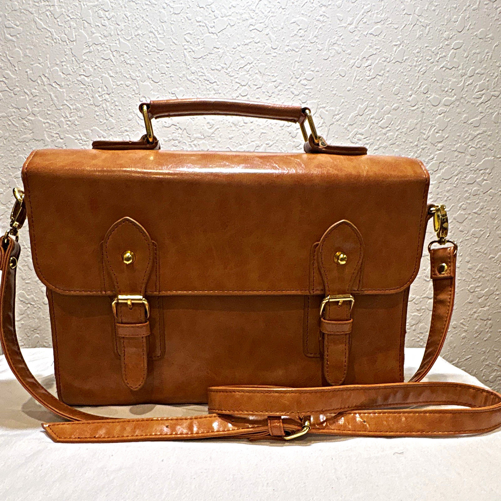 Brown Large Messenger Bag Buckle/Magnetic Closure Adjustable Strap
