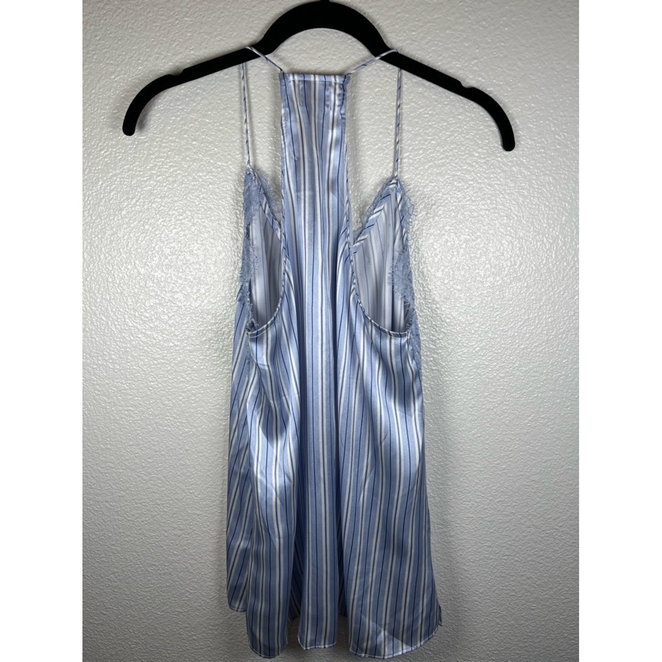 Cami NYC The Racer 100% Silk Lace Trim Camisole Blue & White Pinstripe MD