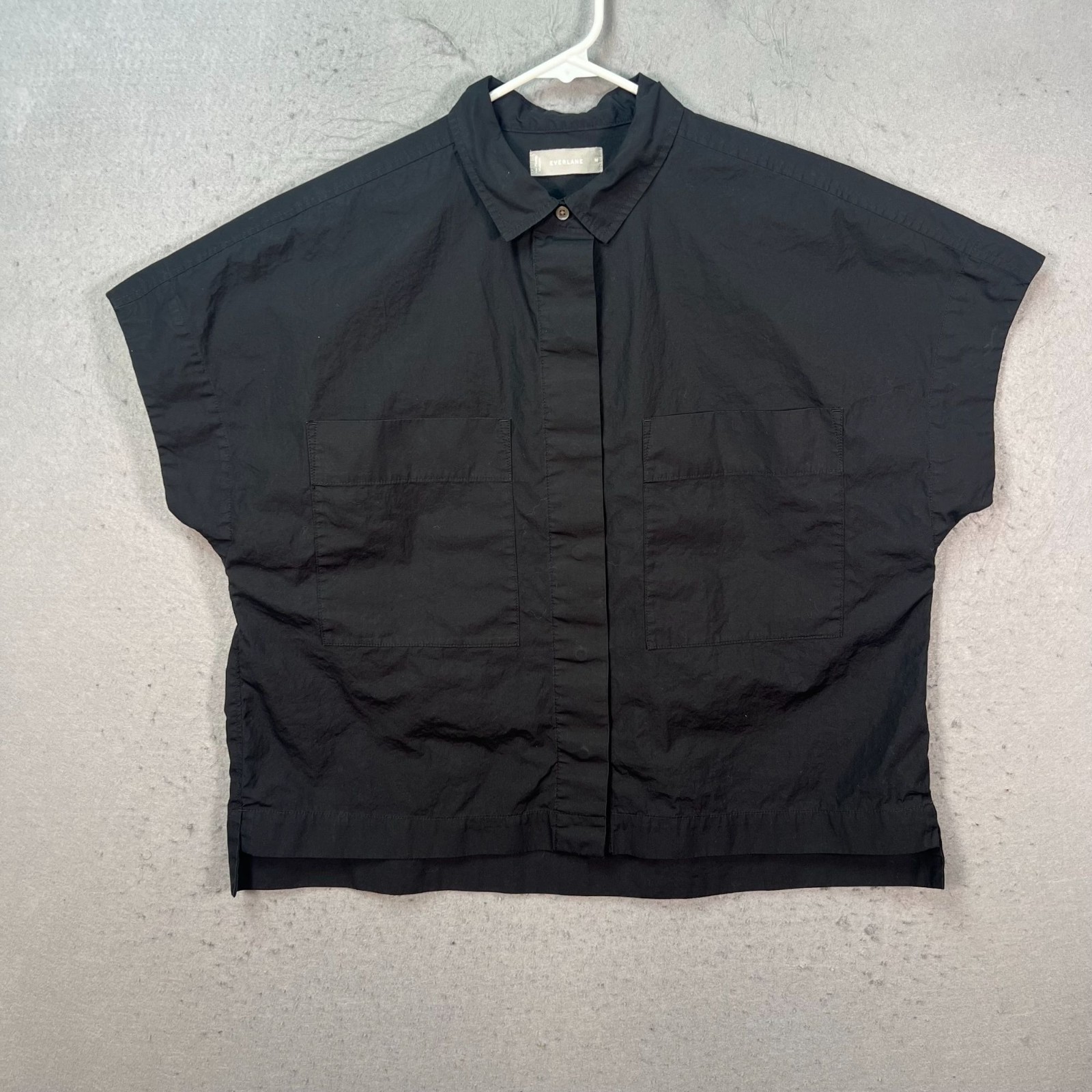 Everlane Womens Size Medium Black Short-Sleeve Button-Up Oversized Shirt
