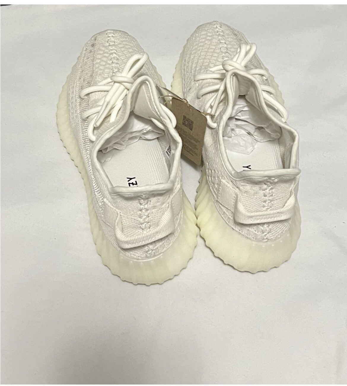 Size 6.5 – adidas Yeezy Boost 350 V2 Low Bone