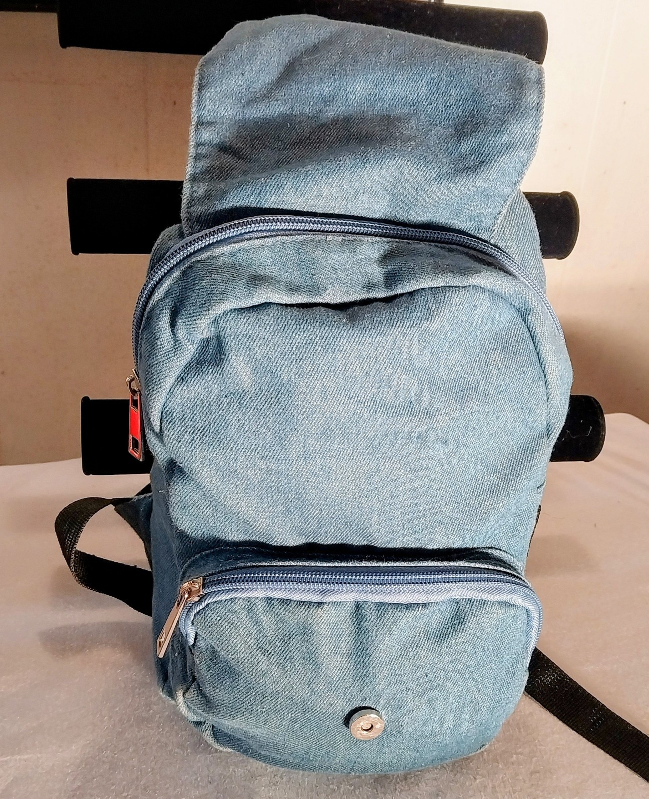 Gold Coast RFID Two Way Sling Organizer Bag