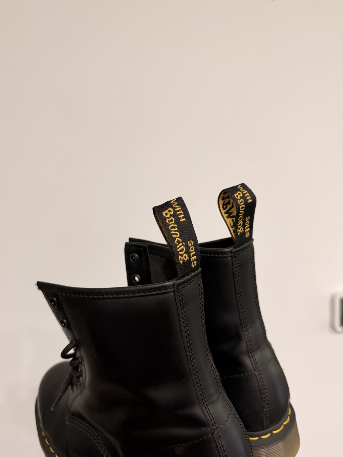 Dr. Martens 1460 Women’s Original Smooth Leather Lace Up Boots – Black, Size 10