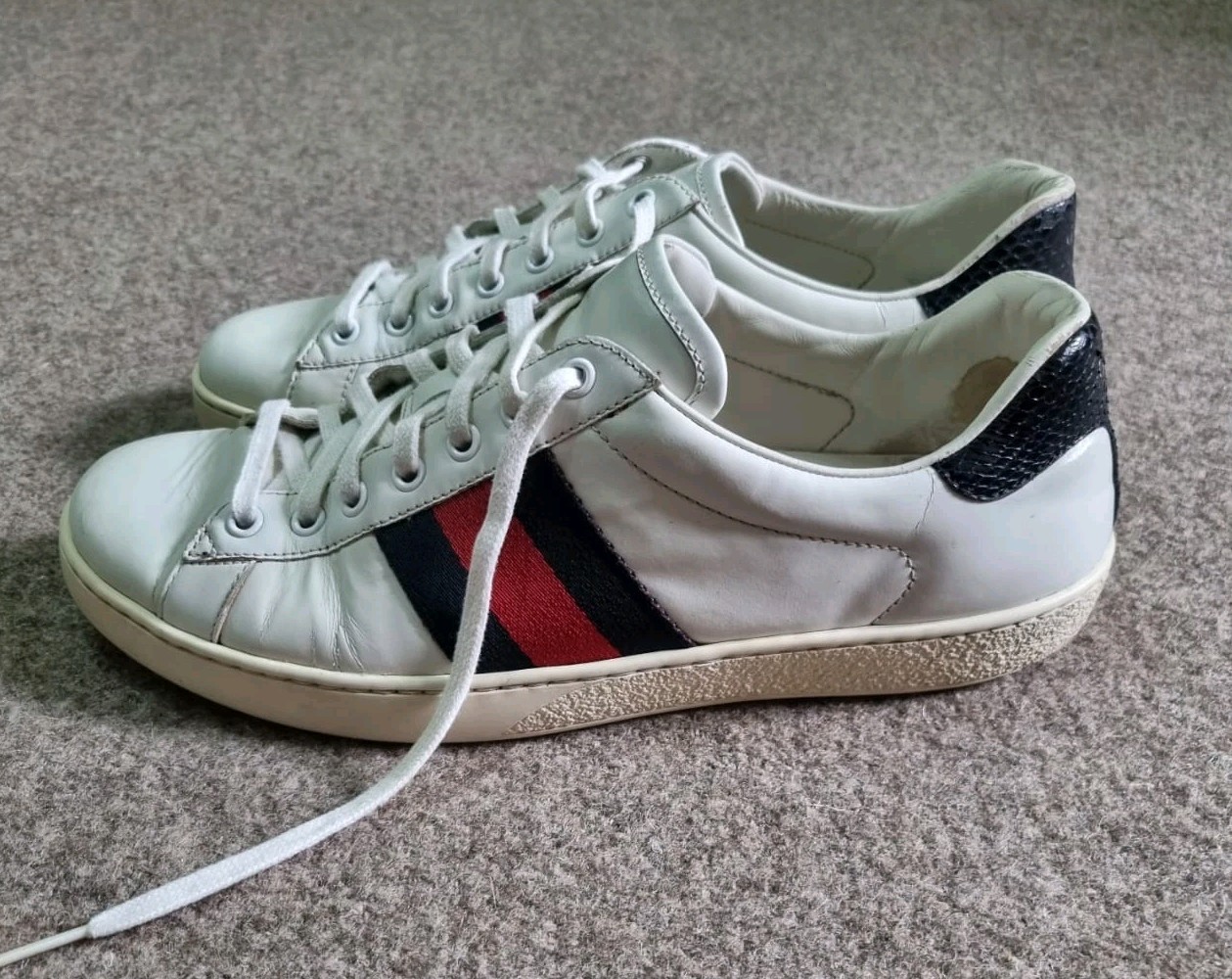 Gucci Shoes Men Ace Sneakers White Leather Navy Red Web Stripe Gucci Size 9 US