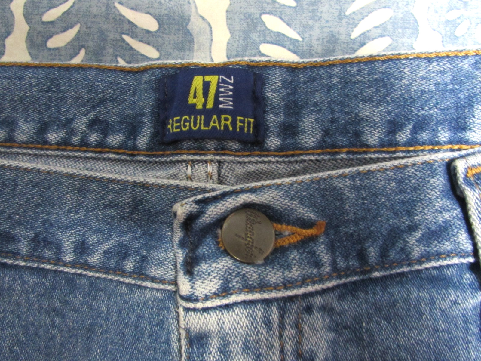 VTG Wrangler 47MWZ Jeans Men 37×31 Blue Denim Light Wash Cowboy Cut US Fabric