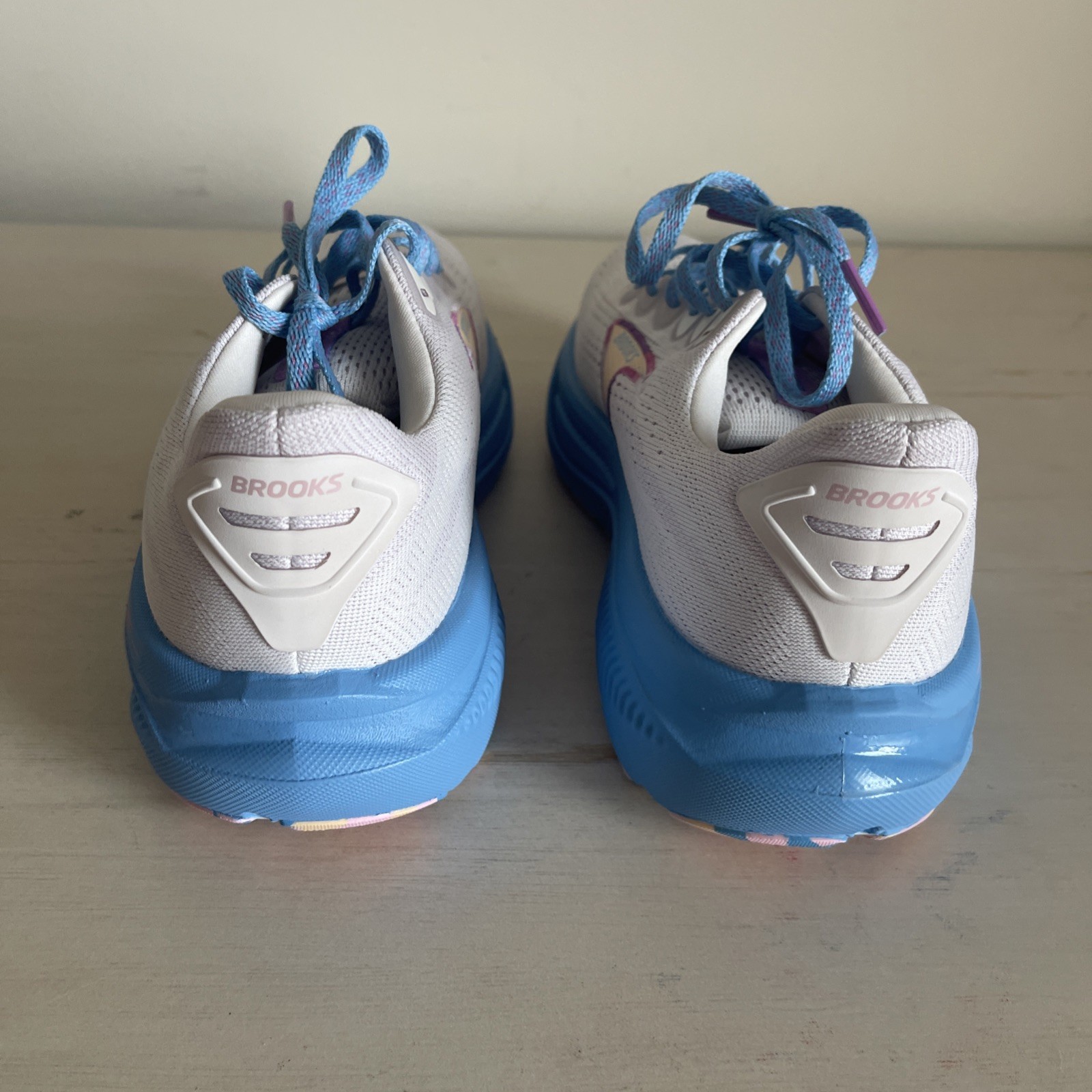 Brooks Women’s Ghost 17 Two Color Schemes to Pick From Each $95 Brand New!