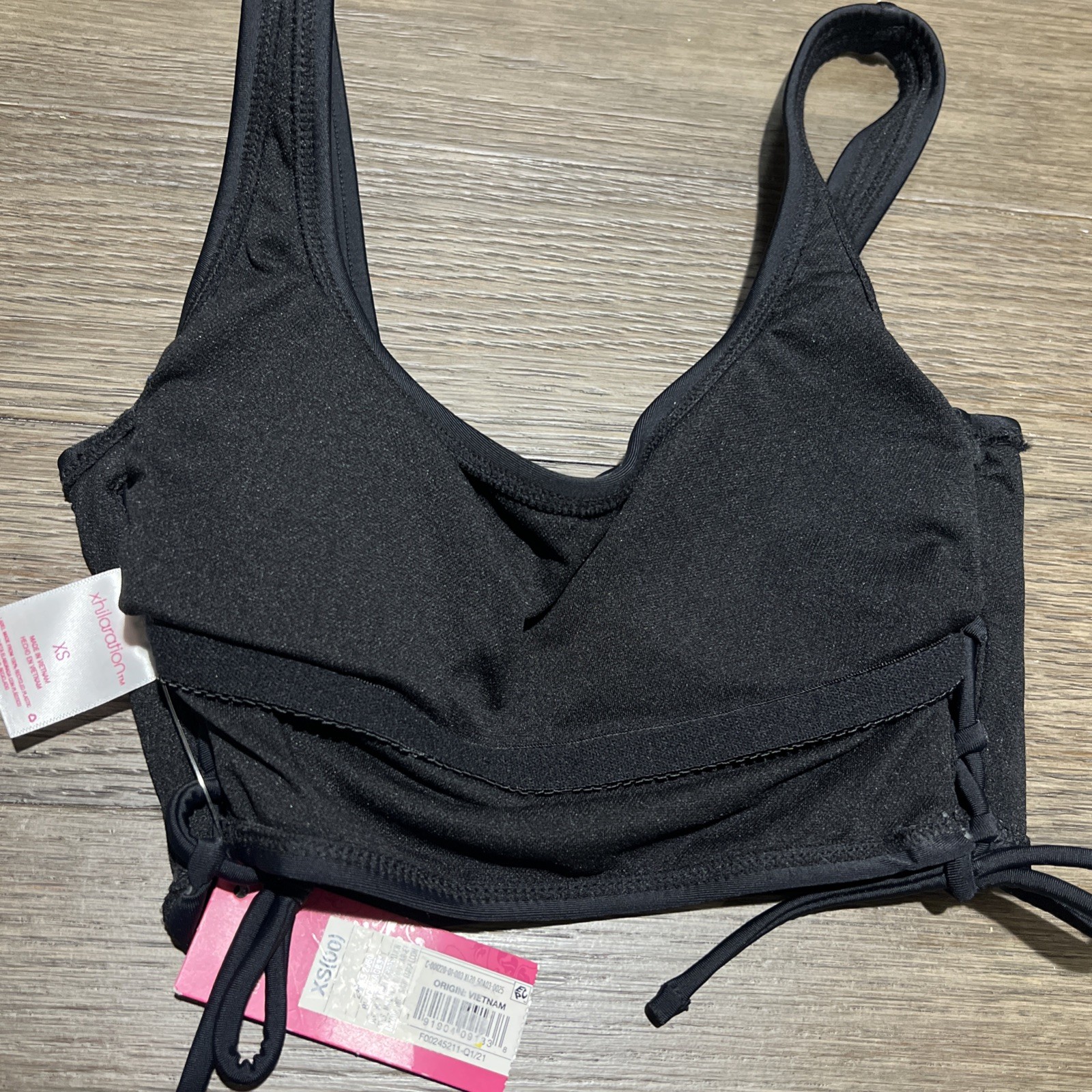 Women’s Bikini Top Black Padded Wireless Pullover Swimsuit Size XSmall 00