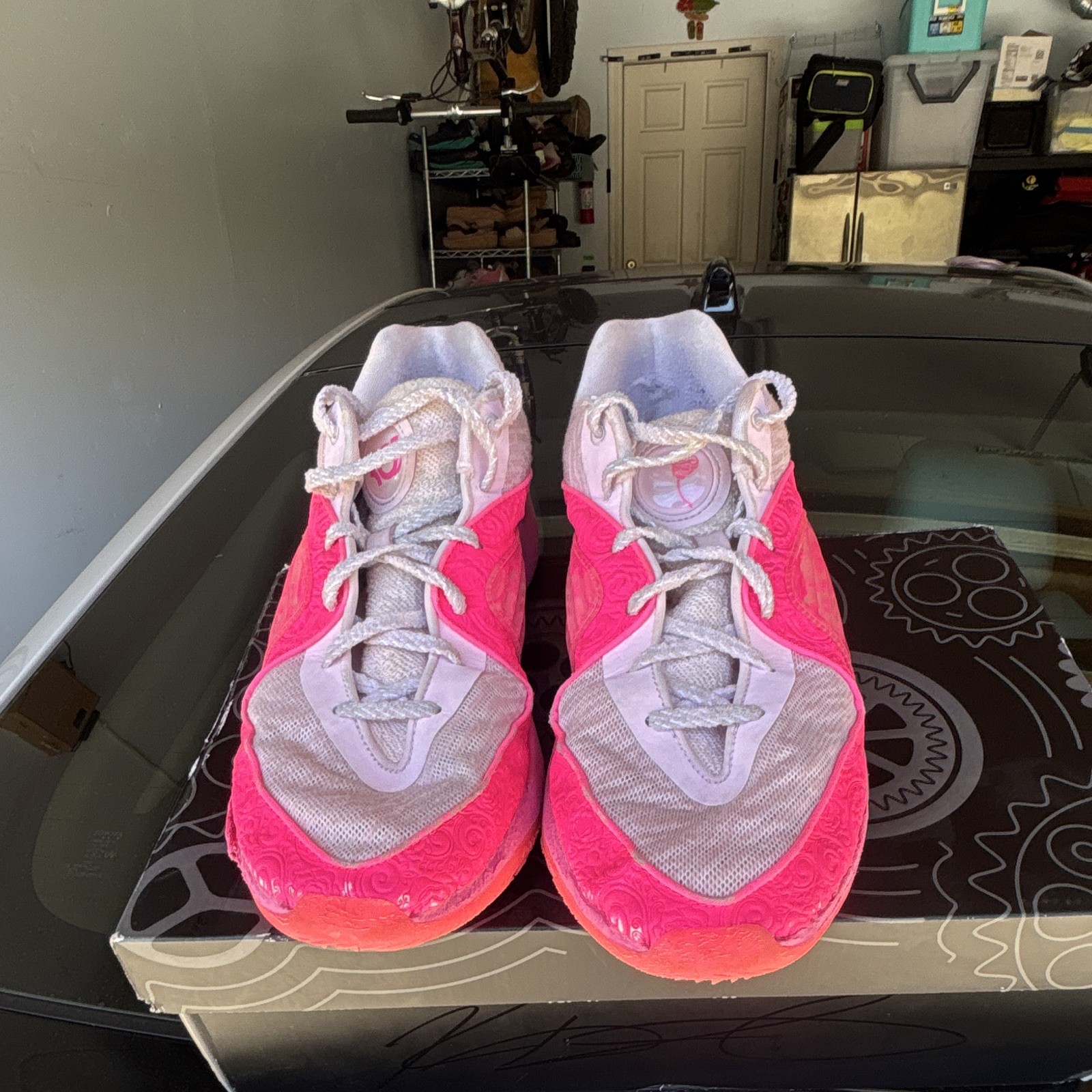 Nike KD 16 NRG Aunt Pearl Pink/Low Top Lace Up Sneakers FN4929-600