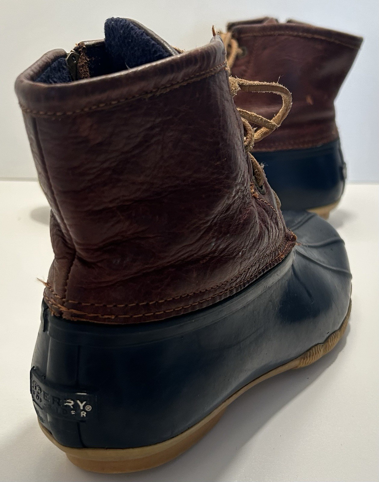 Sperry waterproof Rubber boot blue/brown size 8.5 closure zipper and lace-up