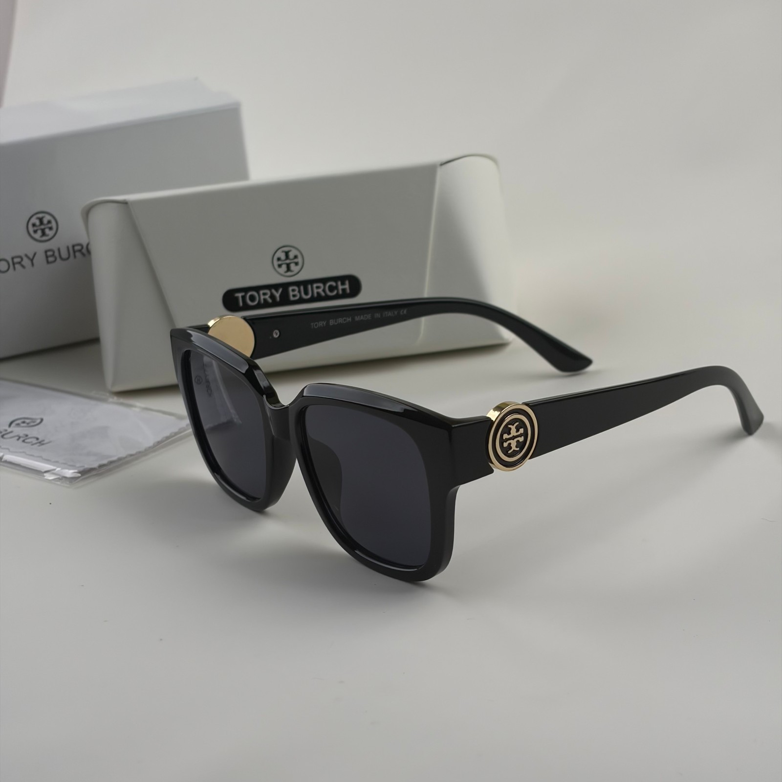 New In Box – Tory Burch Women’s Sunglasses Black Square Frame Driving Beach Chic