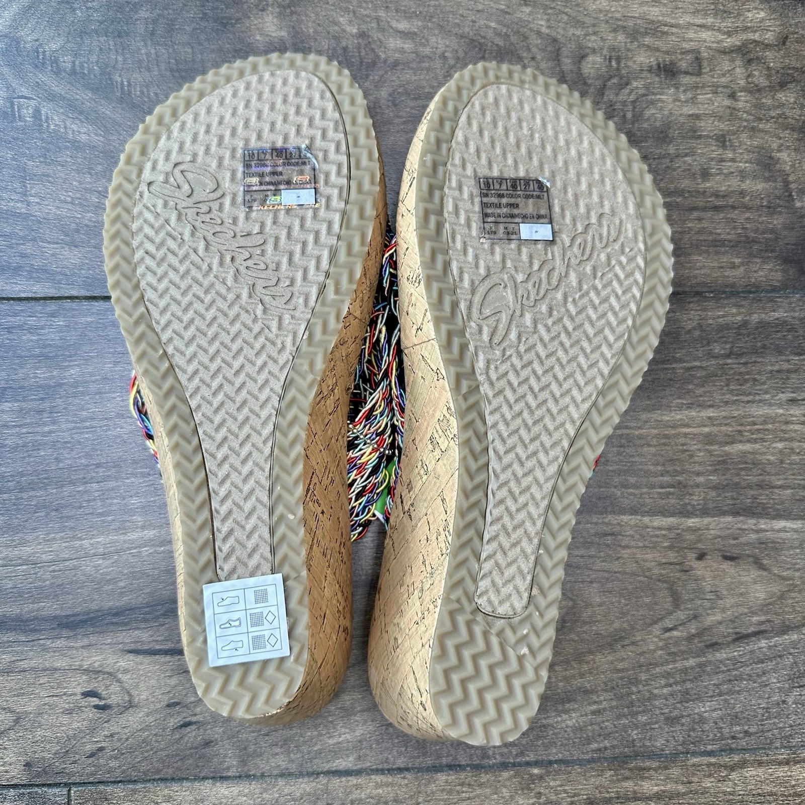 Skechers Beverlee Vacation Mode Wedge Slide Sandals – Women’s Size 10 – Rainbow