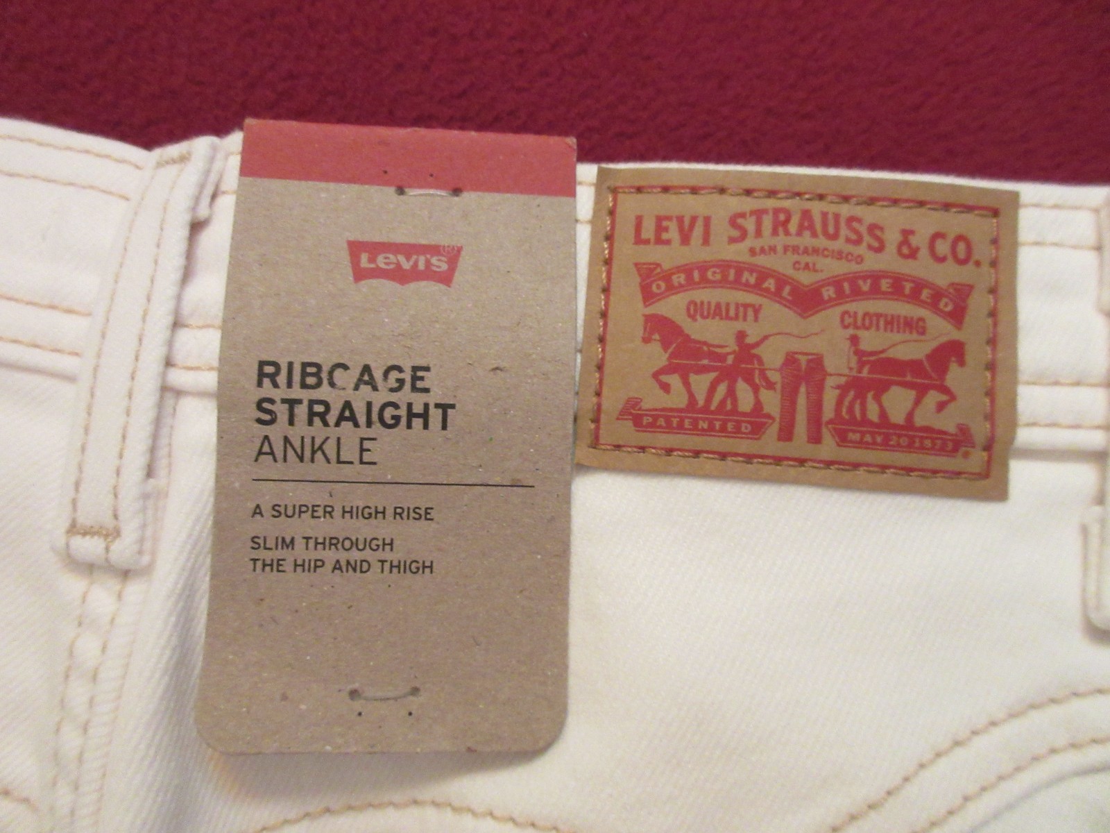 Levis Jeans Women White Denim Ribcage Straight Ankle 27”x27” New w/TGS