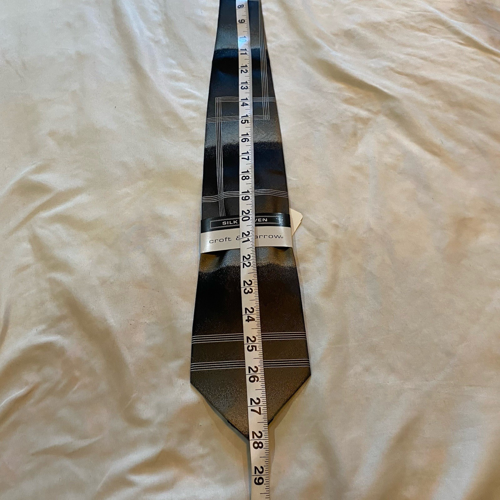 Croft & Barrow Hand Made 100% Silk Men’s Tie 4 in W 58 in L NWT