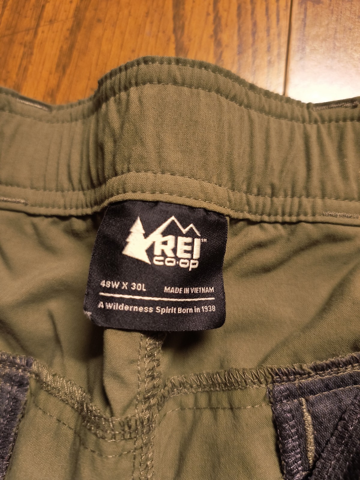Lot of 2 Rei Co-op Convertible Pants Mens 48×30 Green Cargo 23414 Hiking