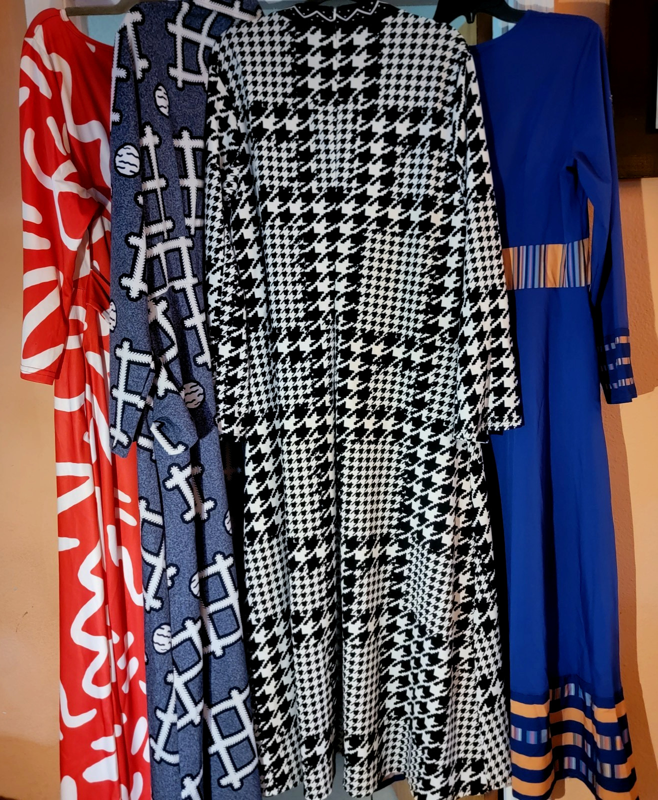 Women’s Lot Of Any Season Dresses. Sz XX-Large. Lot Of 4 Excellent ( AND CUTE!)