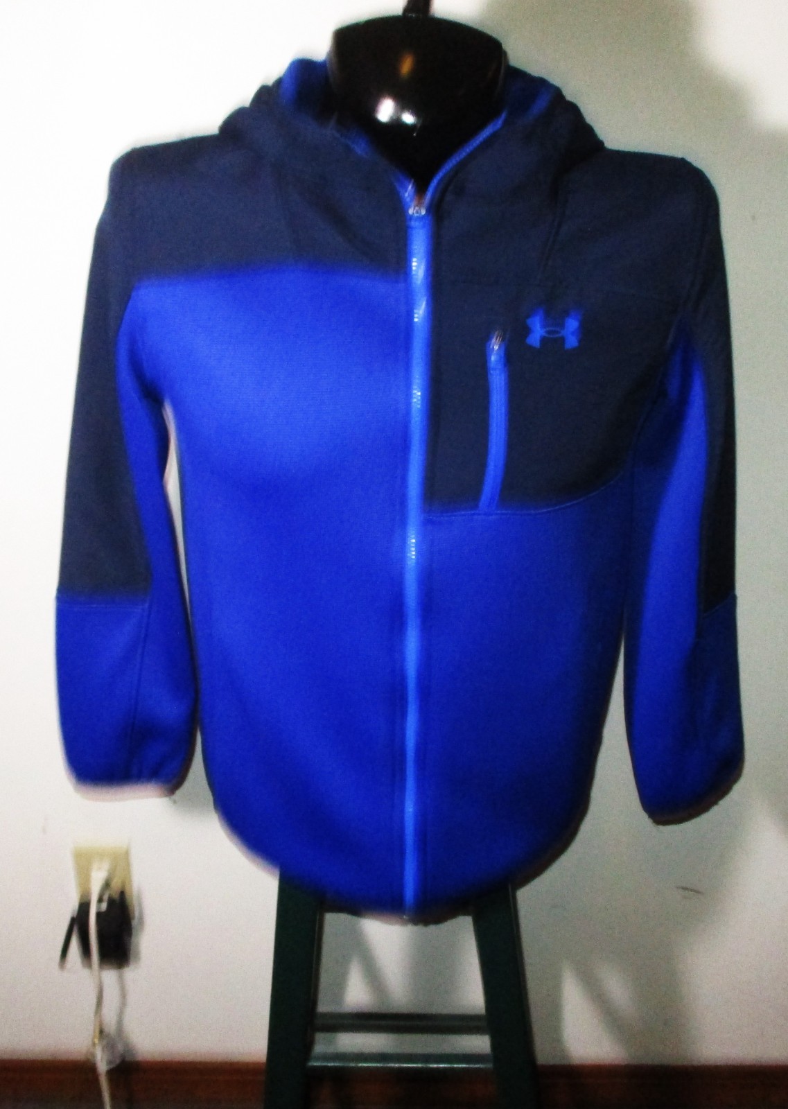 UNDER ARMOUR Blue Full Zip Hoeded Jacket Youths XL NWOT