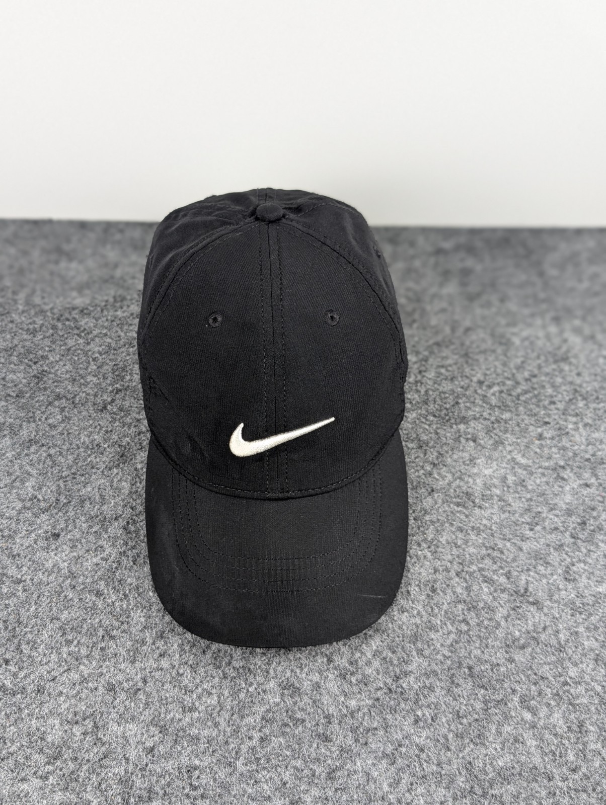 Nike Hat Cap Strap Back Black Swoosh Logo Legacy 91 Lightweight Dri FIT Mens