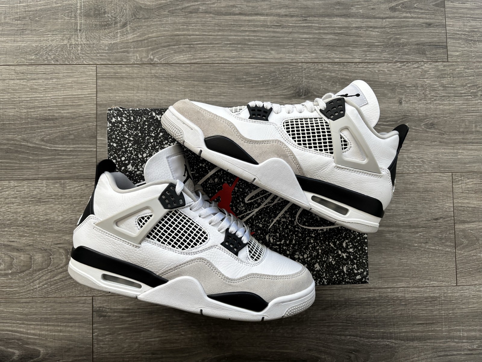 Size 9 – Jordan 4 Retro Military Black – Pre-Owned