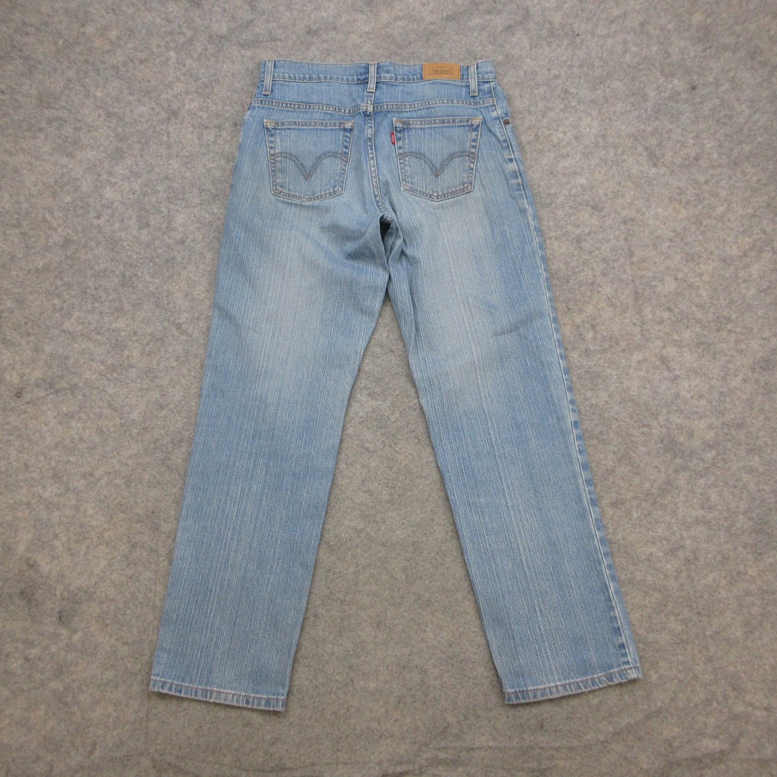 Levi’s 550 Jeans Women’s Size 8 Medium Light Wash Relaxed Tapered Stretch
