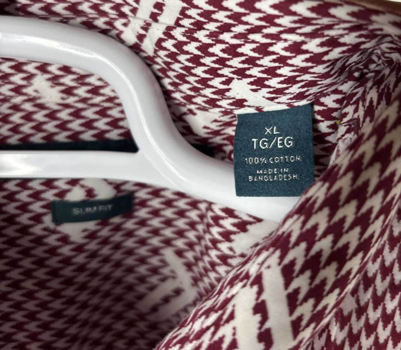 Perry Ellis Short Sleeve Houndstooth Chevron Red And White XL