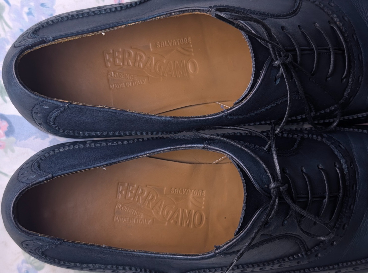 Salvatore Ferragamo Wingtip Brogue Navy Leather Dress Shoes Men’s 9.5D ITALY