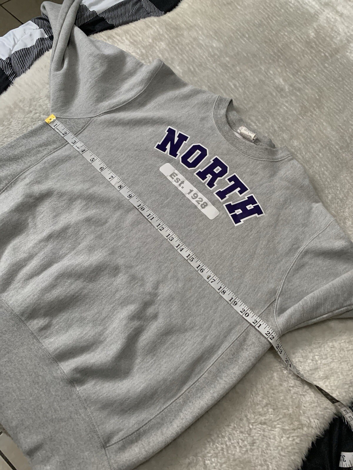 Champion Reverse Weave North University Gray Sweater Mens Size Medium