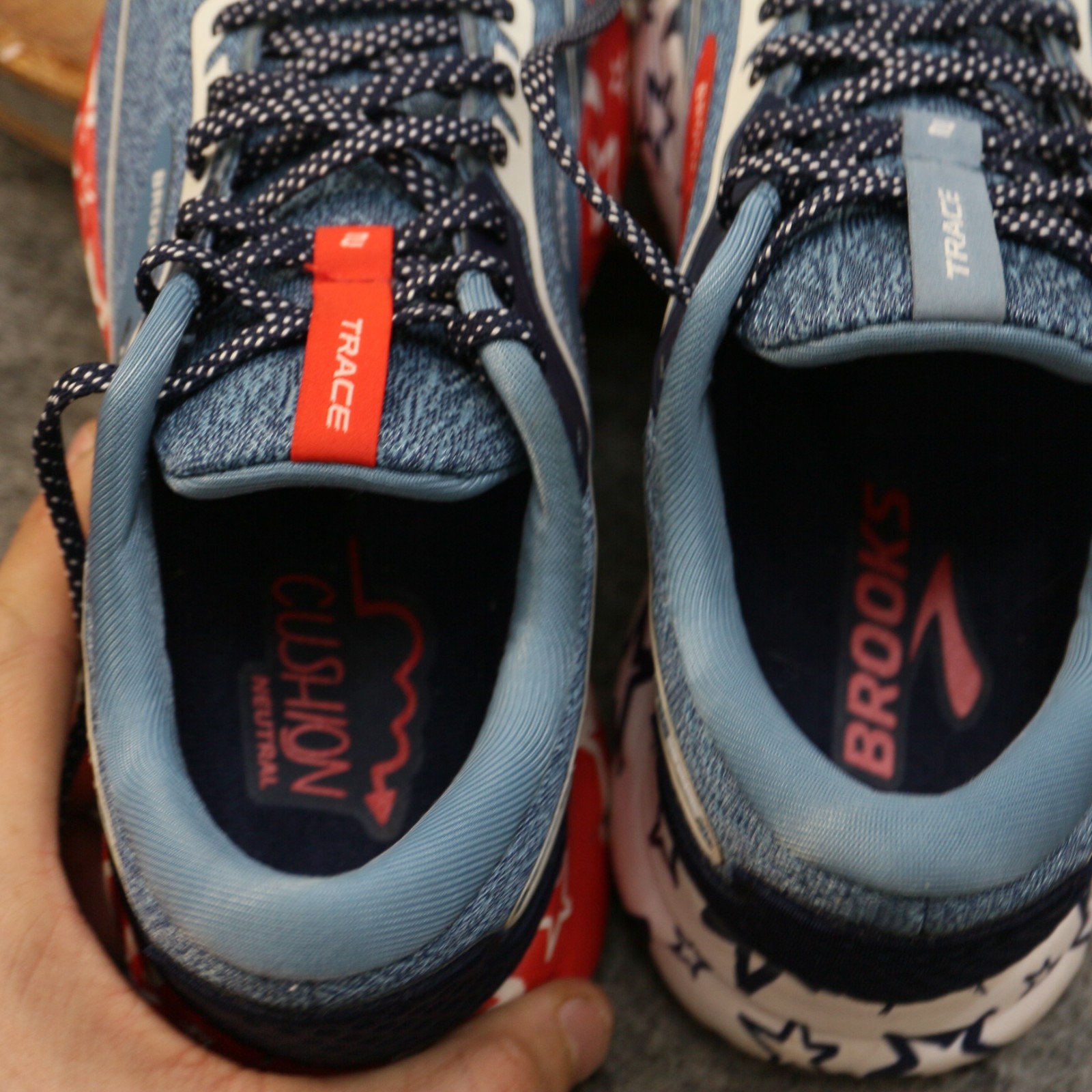 Brooks Trace 2 Womens Size 8 B USA Stars Fourth Of July Americana Running Shoes