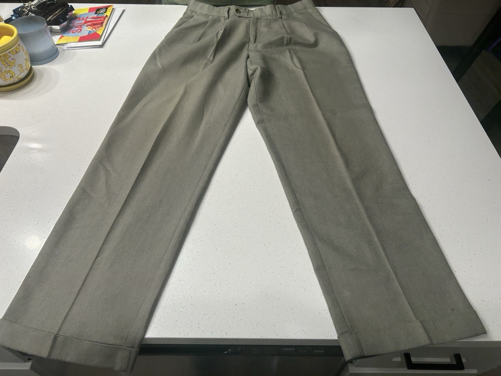 Vtg Dockers Khakis Mens 34×34 Pleated Herringbone Cotton Cuffed Trousers gray