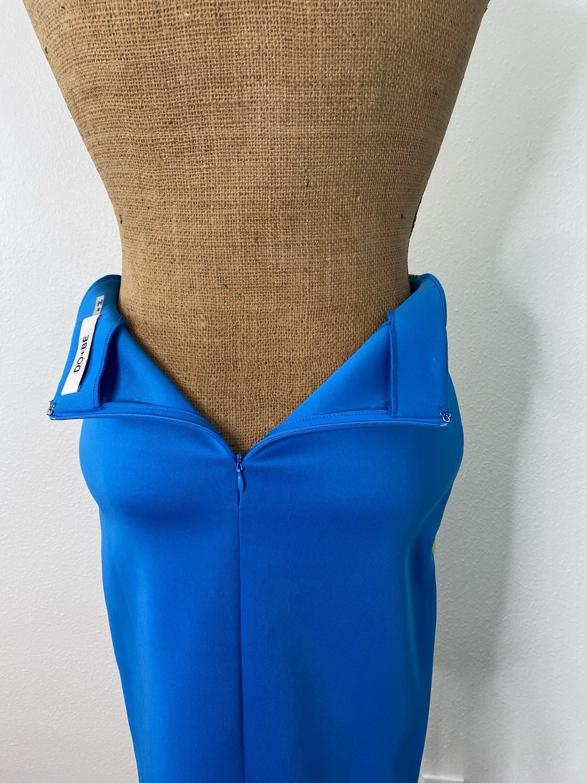 DO & BE Neon Blue Lace Overlay Pencil Skirt M Retro 80’s Madonna Style Nostalgia