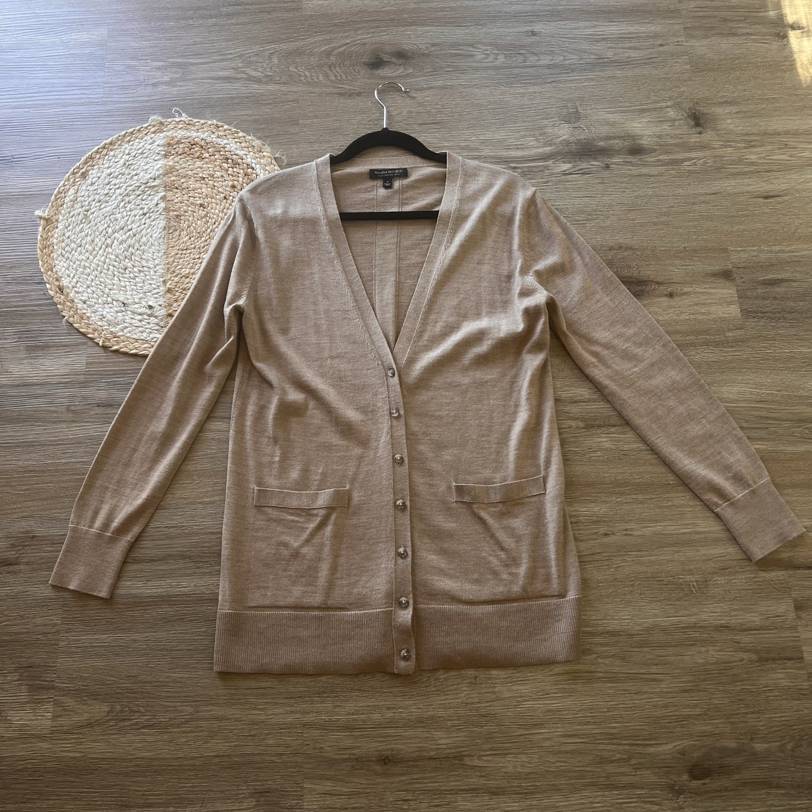 BANANA REPUBLIC 100% Merino Wool Button Front Womens Cardigan