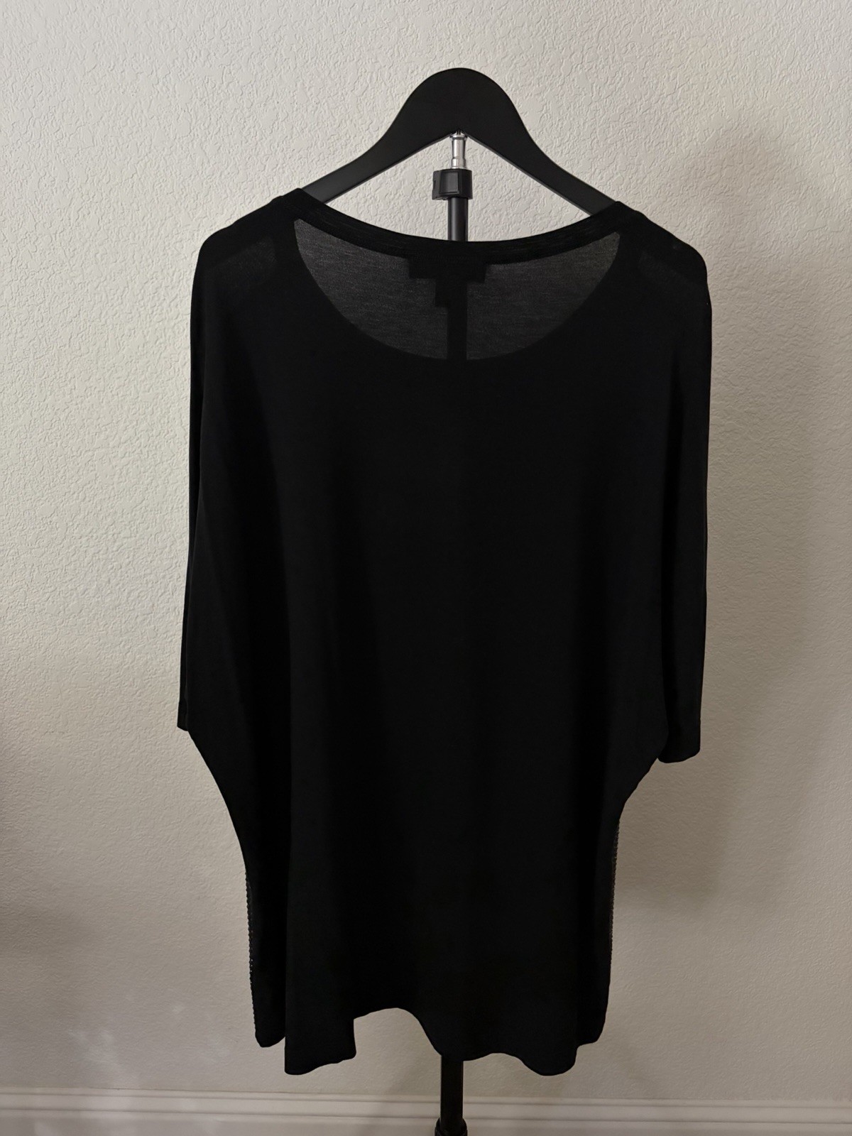 St. John Black Studded Knit Silk Blend Tunic Top Scoop Neck 3/4 Sleeve M