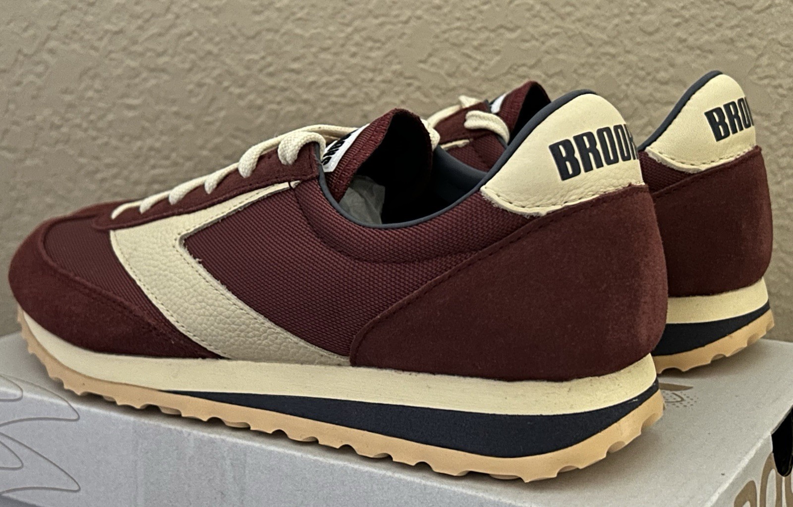 Brooks Vanguard 1976 “Port Crepe Odyssey” Women’s Maroon Color Shoes Size-9.5