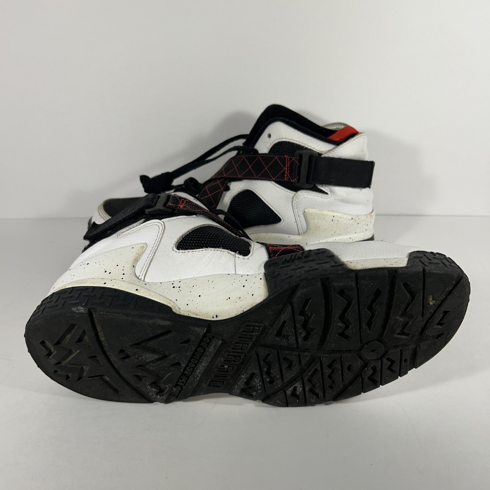 Nike Air Raid Black/University Red/White-Mens Basketball Shoes-Sz:11-#DD8559-100
