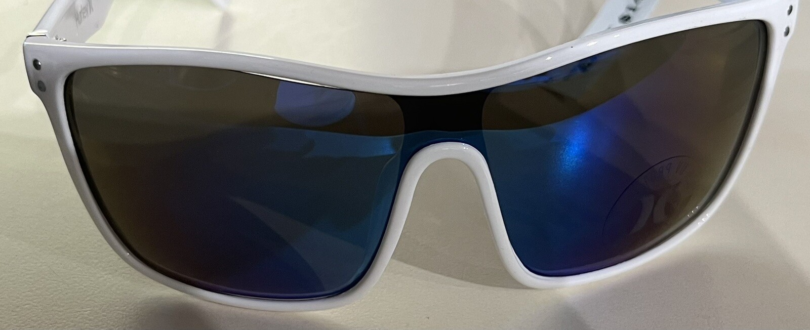 New Women/mens Sunglasses Hurley Polarized $85 White Frame