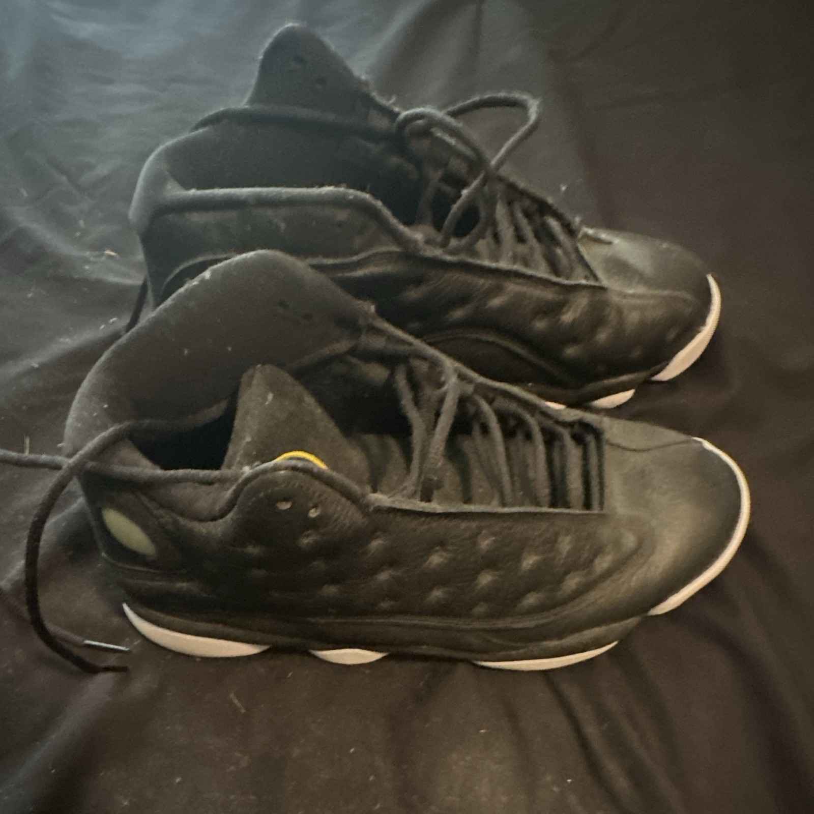 Jordan Air Jordan 13 Men’s Basketball Mid Top Lace-Up Sneakers Black/White/Red