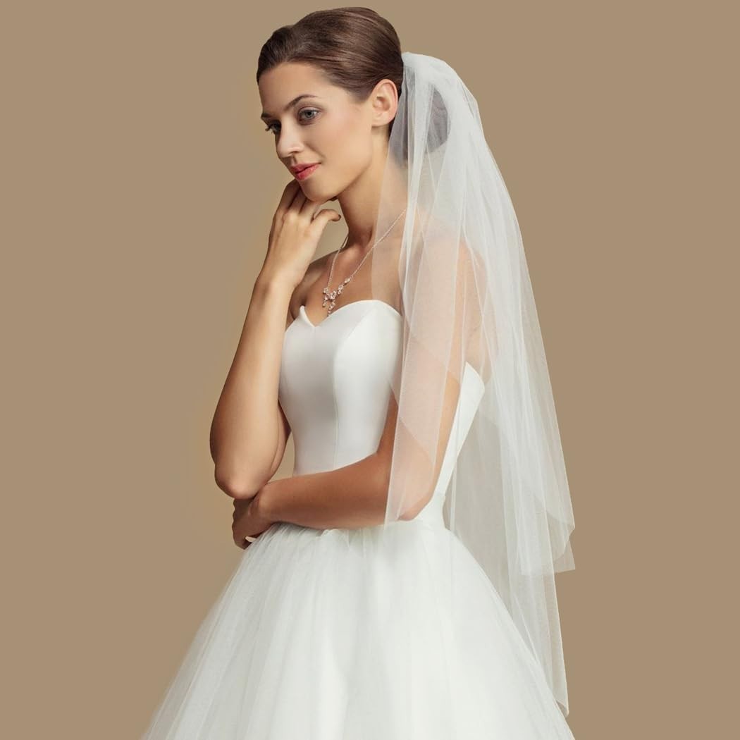 2 Tiers Bride Wedding Veil Short Fingertip Bridal Tulle Veil with Comb and Cu…