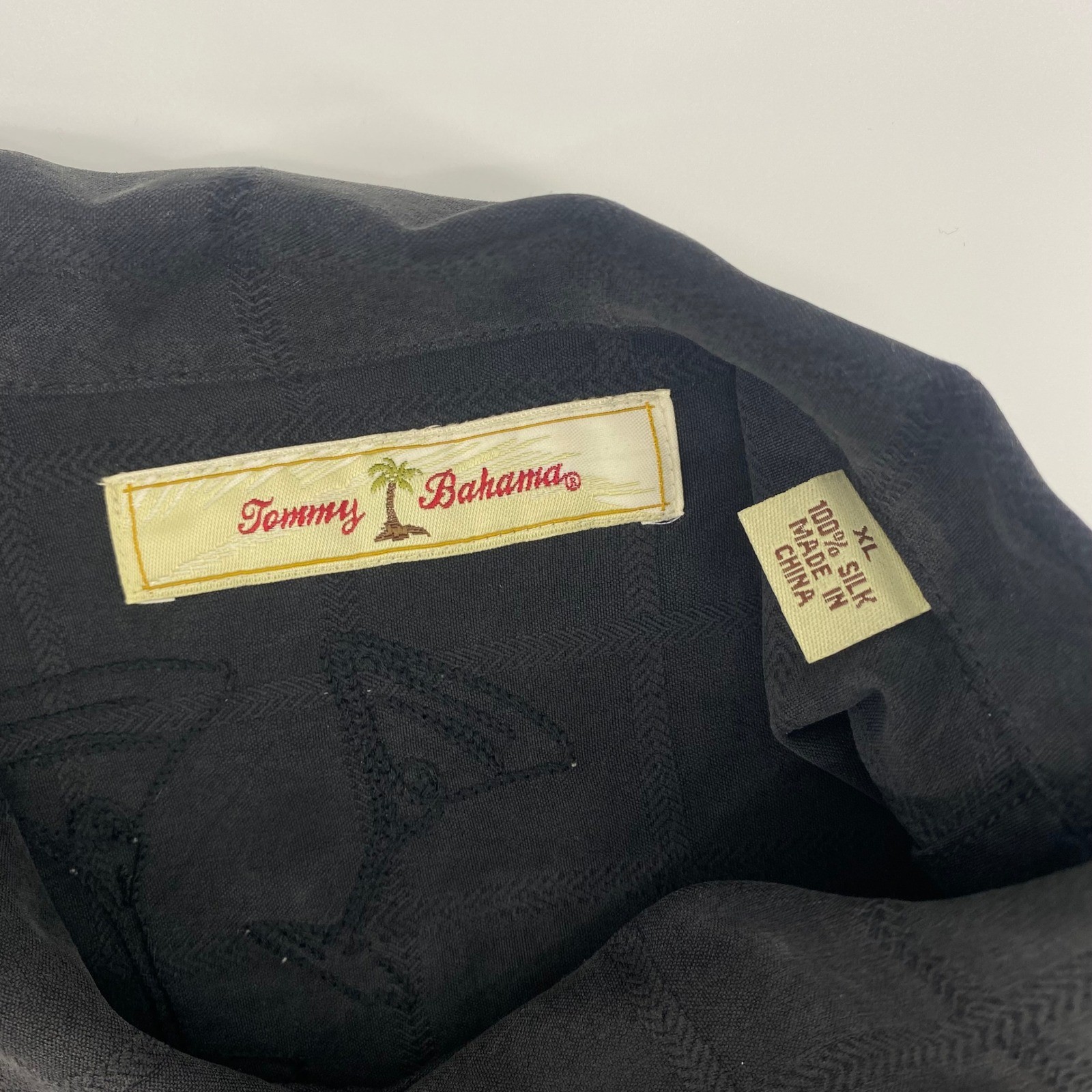 Tommy Bahama Button Down Mens XL Black Silk Checkered Jacquard Camp Shirt