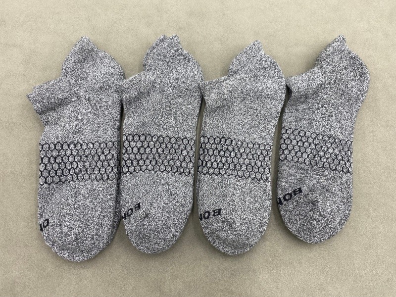4 Pairs Gray Bombas Men’s Solids Cushion Ankle Socks Classic Size L