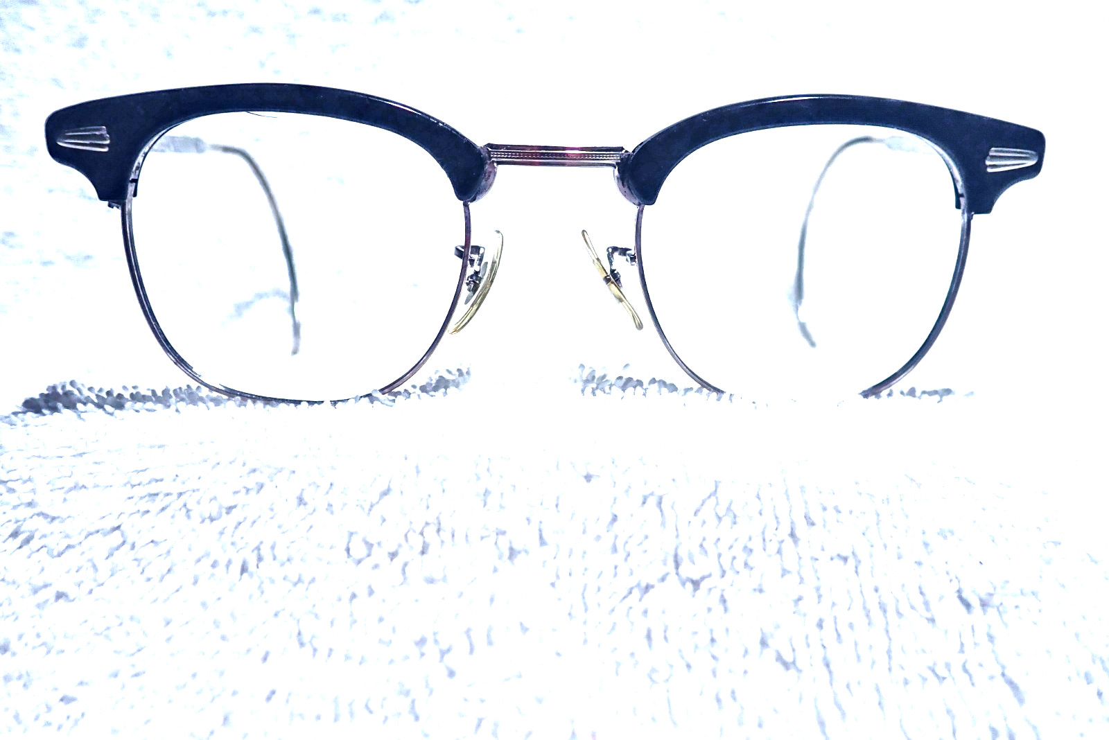 1955 12K SHURON FRAME 46-22 ADD 6 1/4″ CABEL TEMPLES IN REASONABLE CONDITION!