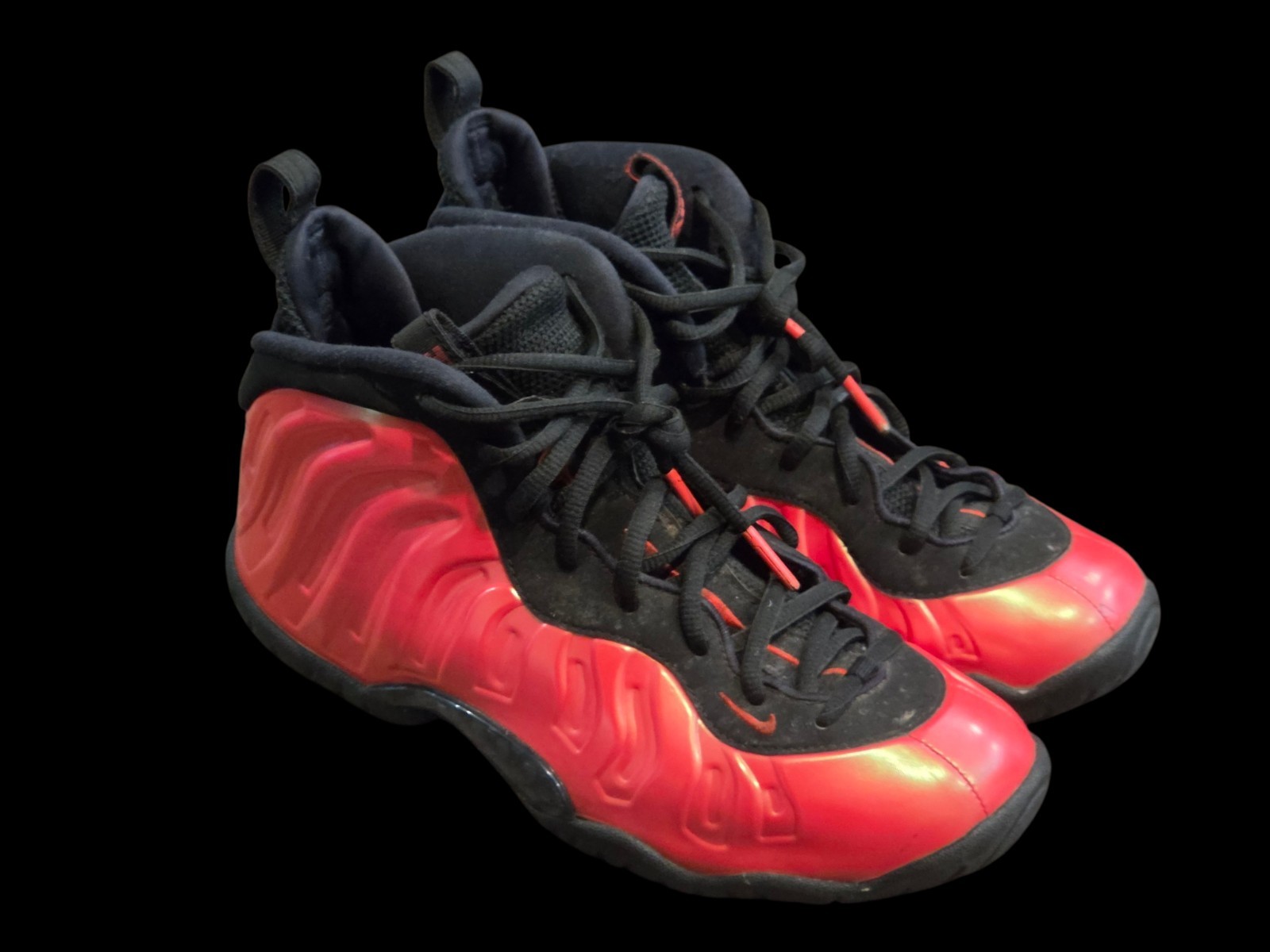 GUC Boys Nike Air Foamposite One Shoes 644791-603 “Habanero Red” Size 6y (A10)