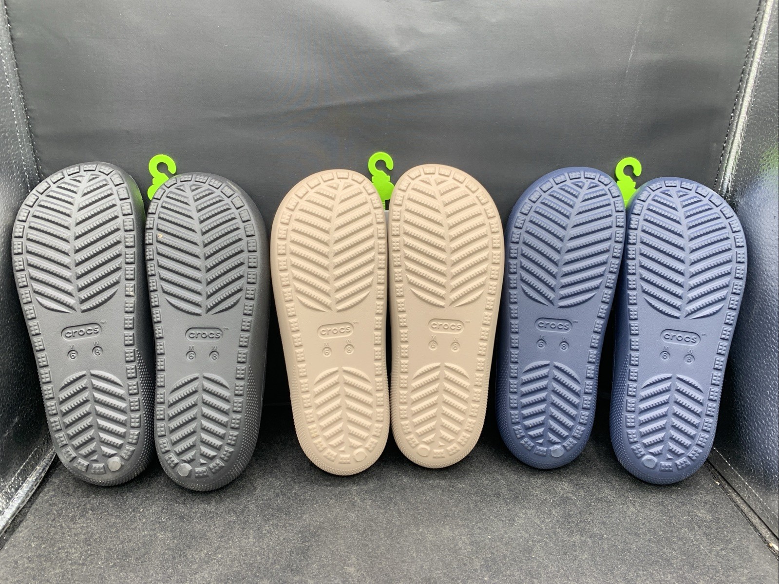 PICK COLOR /SIZE Crocs Classic Slide V2 Slip‑On Sandals Unisex