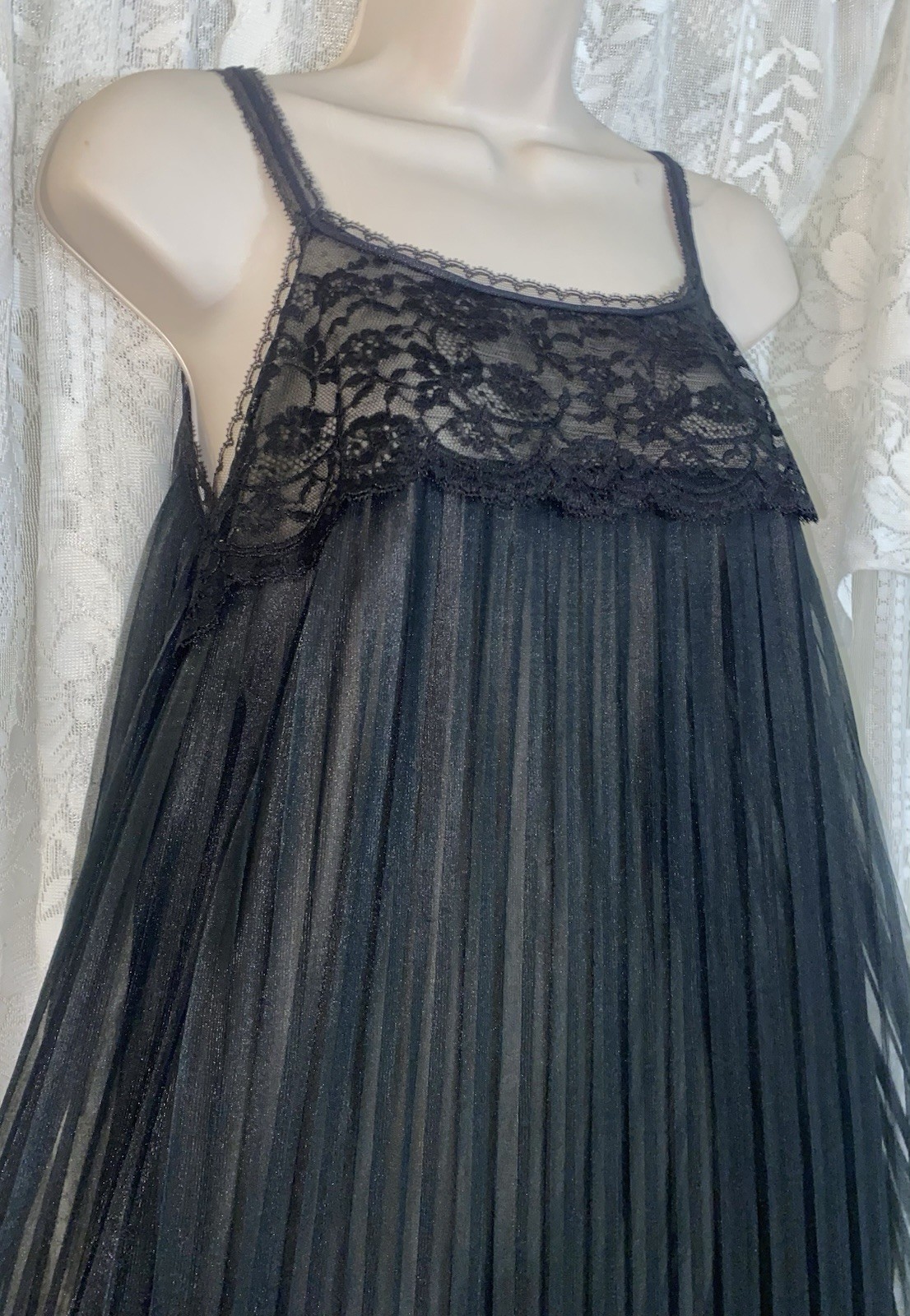 Vtg S Black Charmode Db Pleated Sheer Chiffon Nightgown w Lace Overlay Bodice