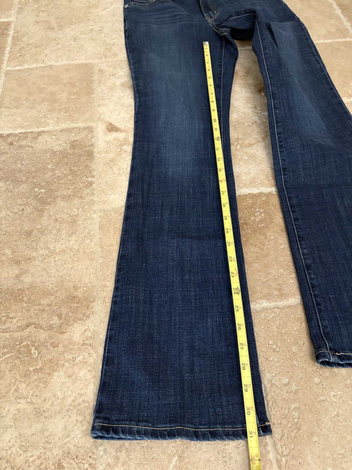 Levi’s Women’s 725 High Rise Boot Cut Size 28 X 31 Excellent Condition