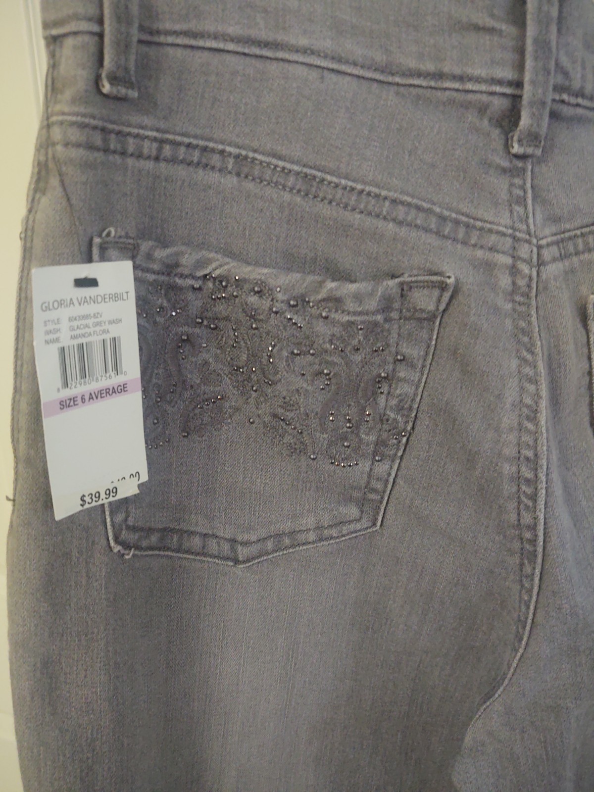Gloria Vanderbilt Ladies’ Amanda Stretch Denim Jeans – Grey Wash 6 NWT